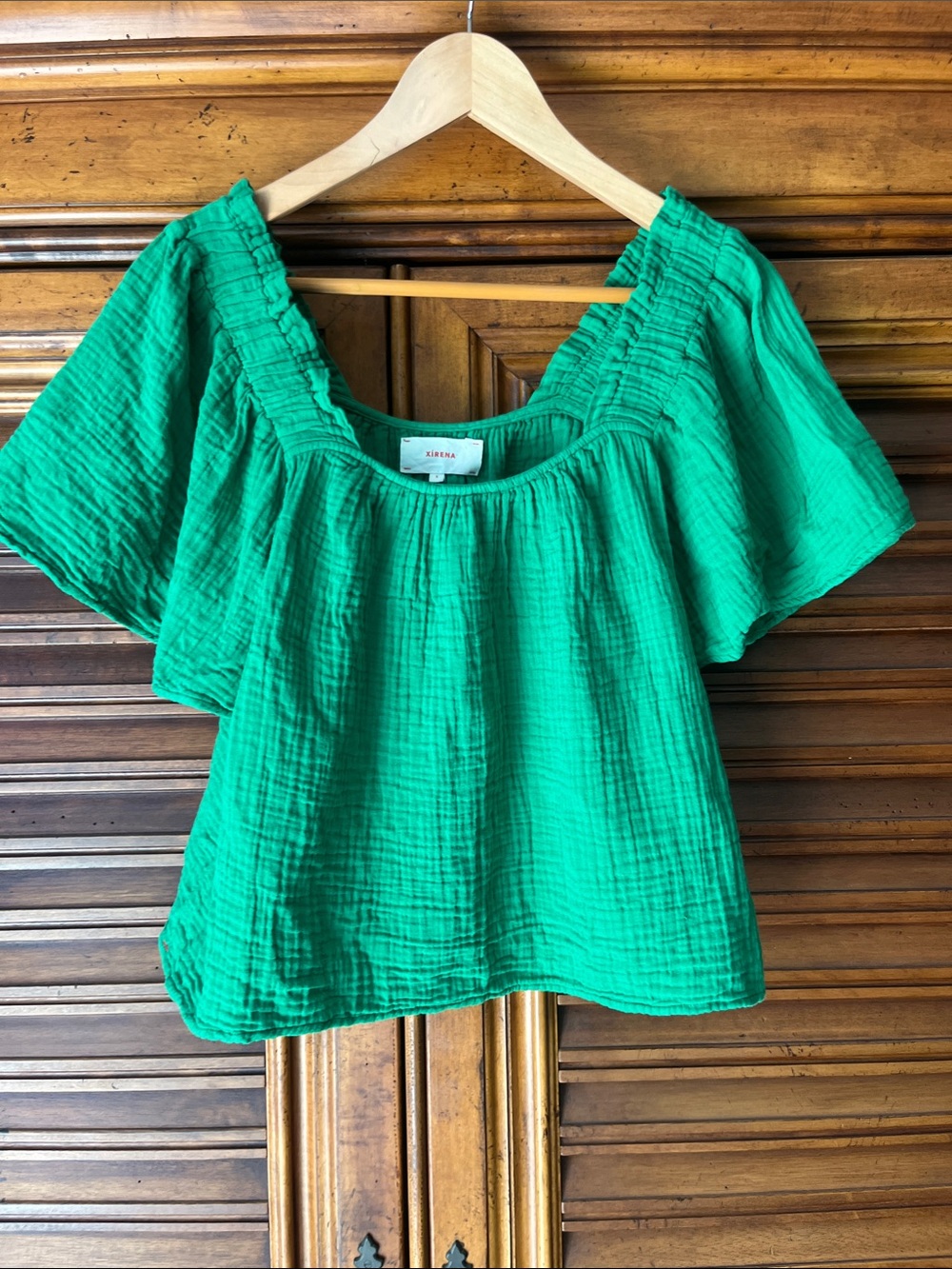 XiRENA Emerald Green Flutter Sleeve Peasant Blouse